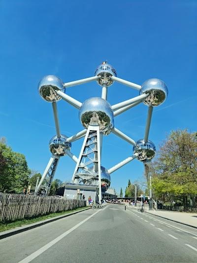 Atomium | Brussels, Belgium | Art Yourself Atelier