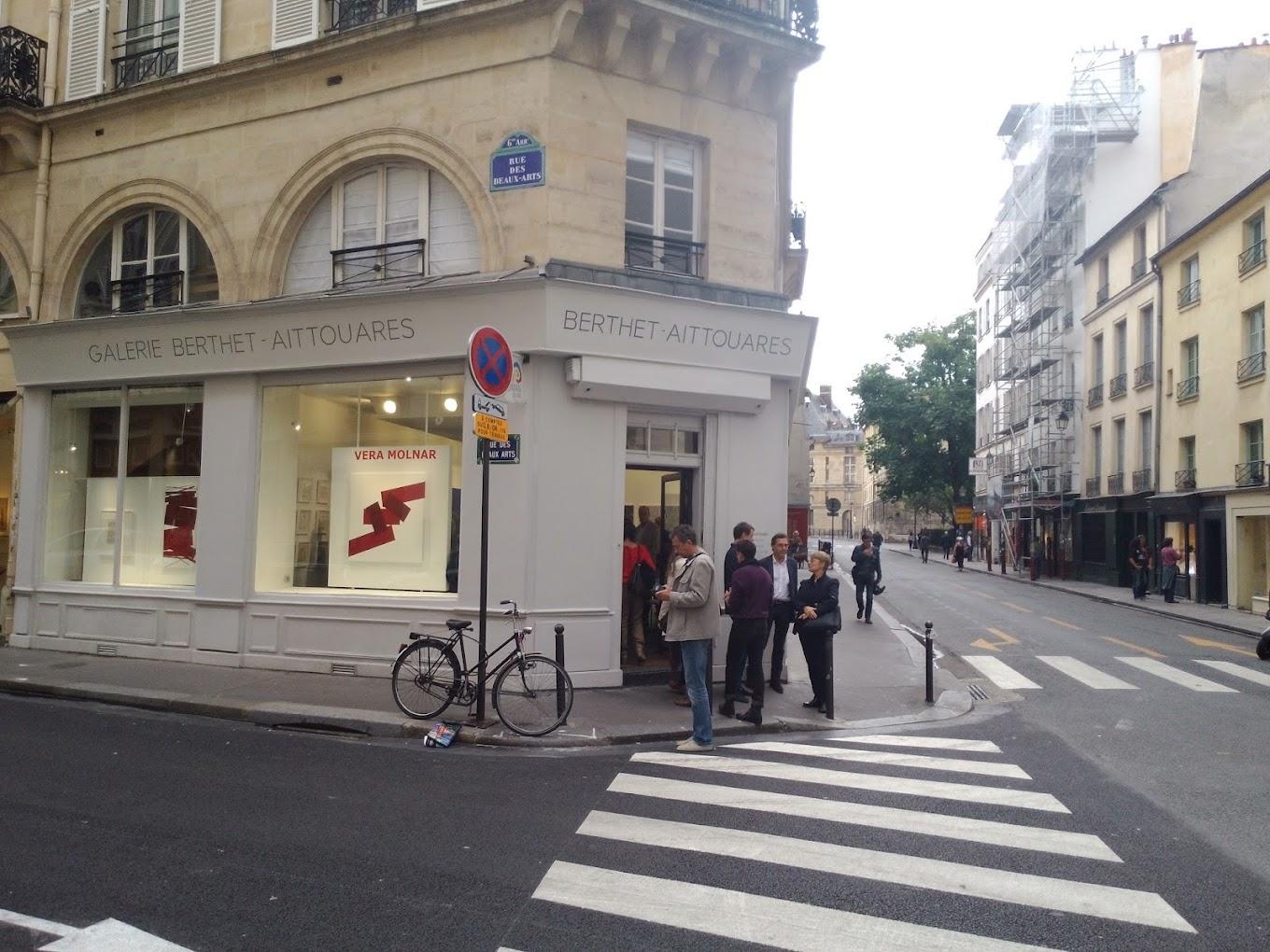 Galerie Berthet-Aittouarès | Paris, France | Art Yourself Atelier