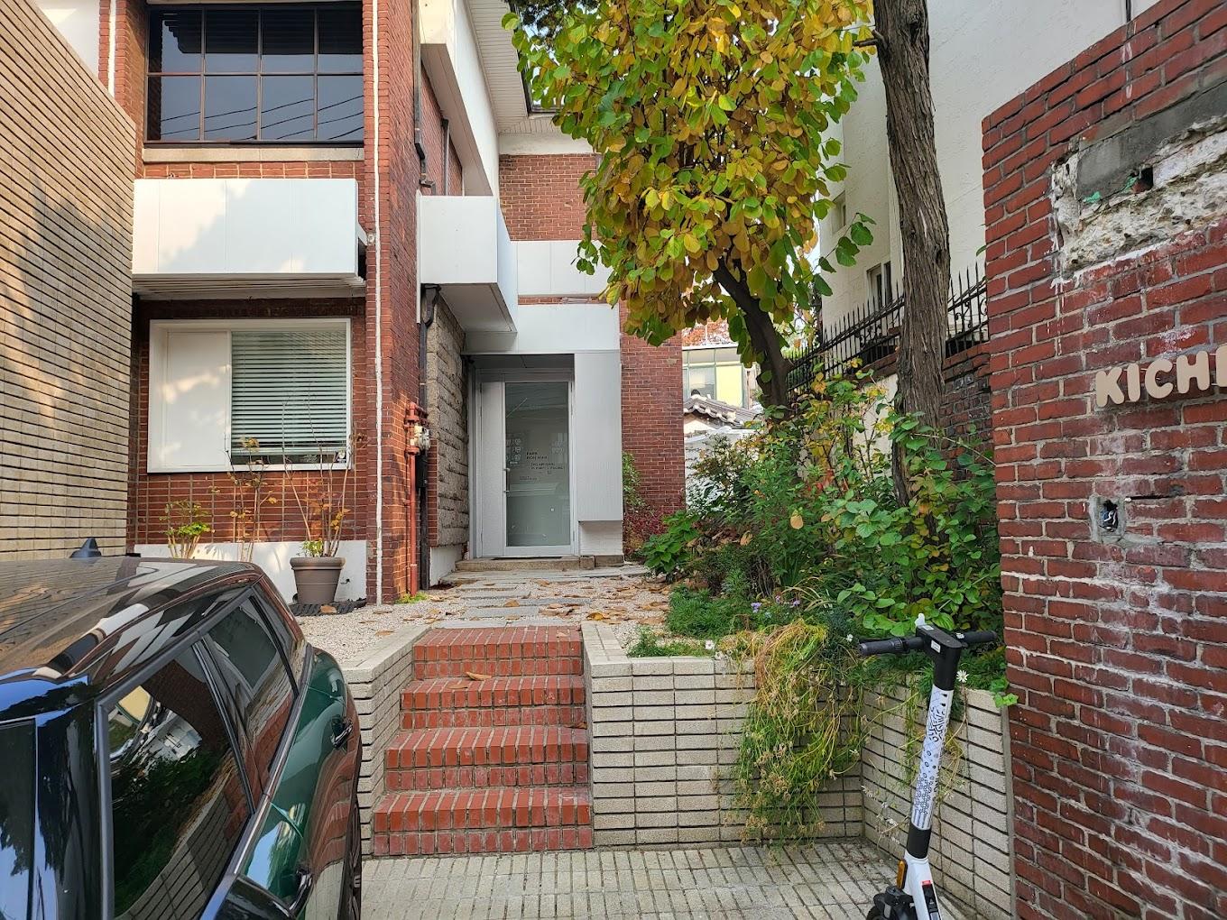 Gallery Kiche | Seoul, South Korea | Art Yourself Atelier