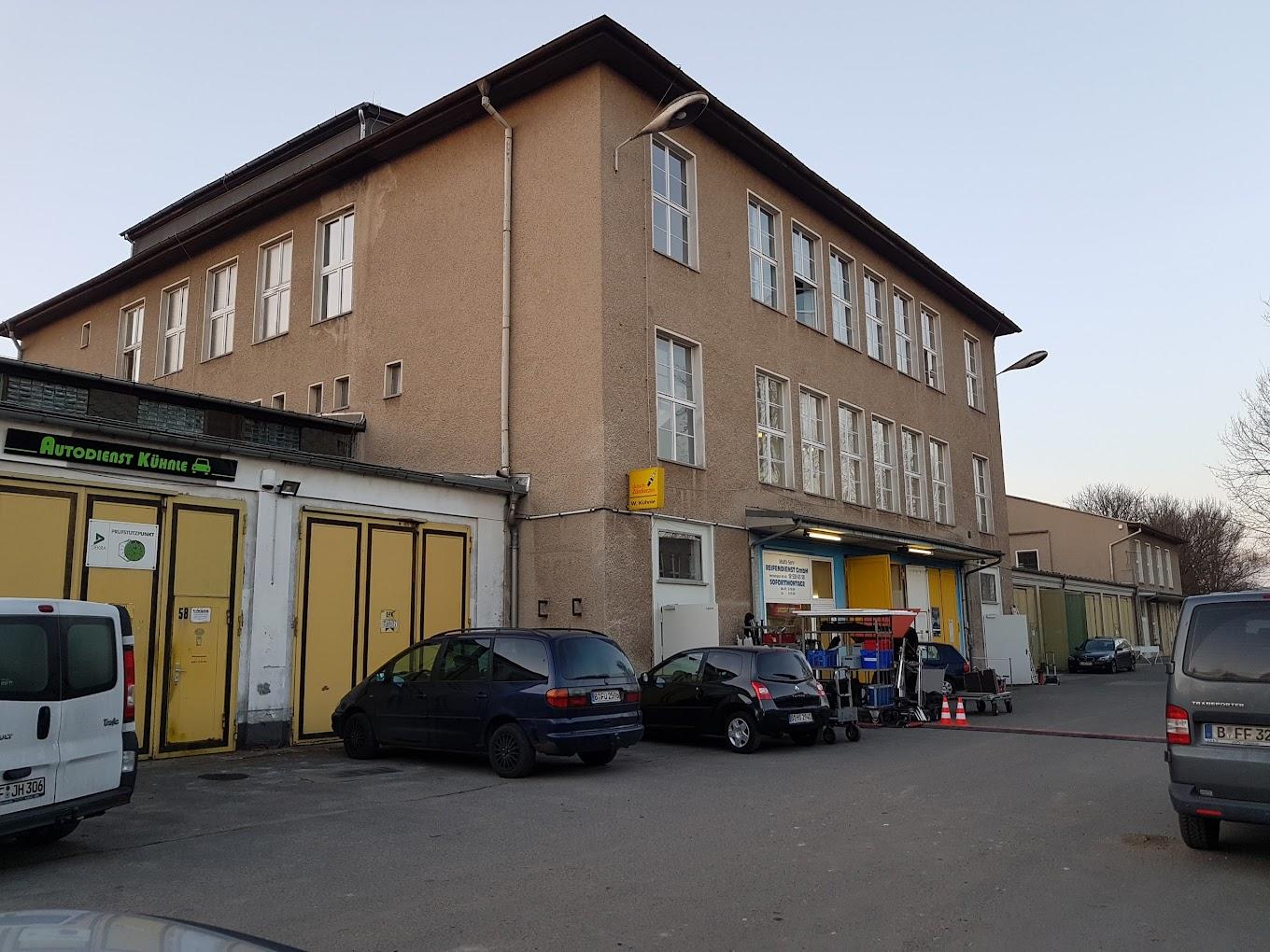 haubrok foundation - Fahrbereitschaft | Berlin, Germany | Art Yourself Atelier