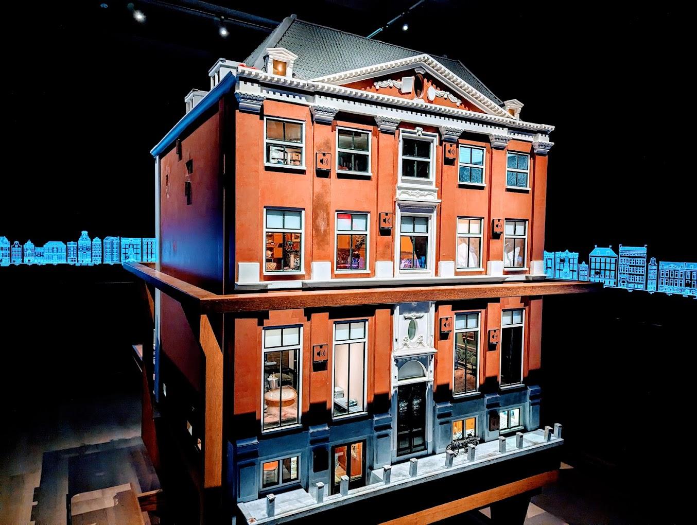 Museum of the Canals | Amsterdam, Netherlands | Art Yourself Atelier