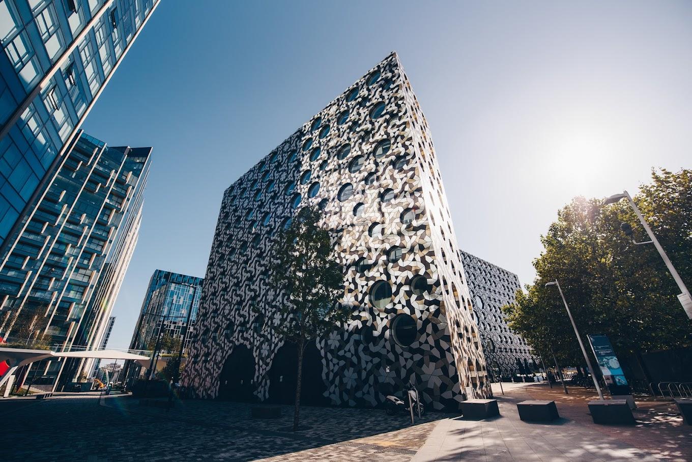 Ravensbourne | London, United Kingdom | Art Yourself Atelier