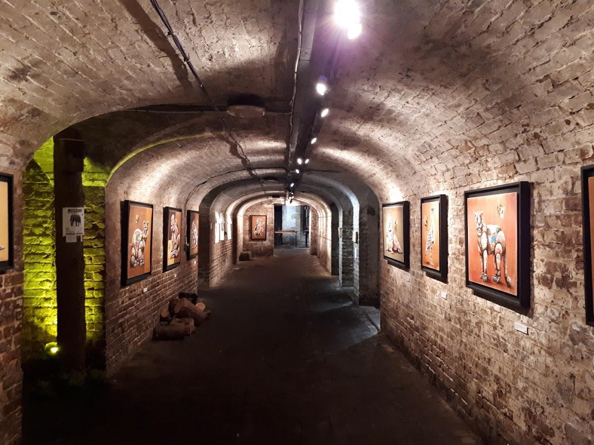 The Crypt Gallery | London, United Kingdom | Art Yourself Atelier