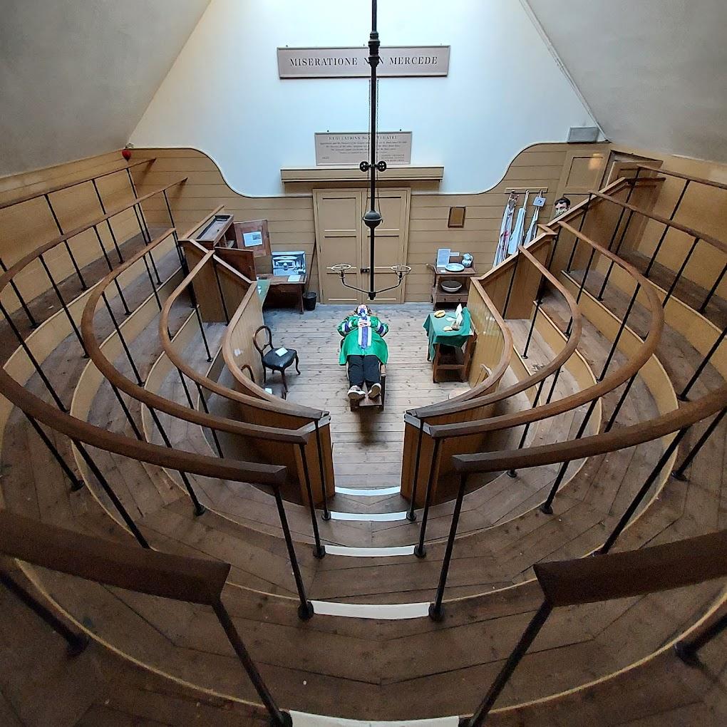 The Old Operating Theatre Museum and Herb Garret | London, United Kingdom | Art Yourself Atelier