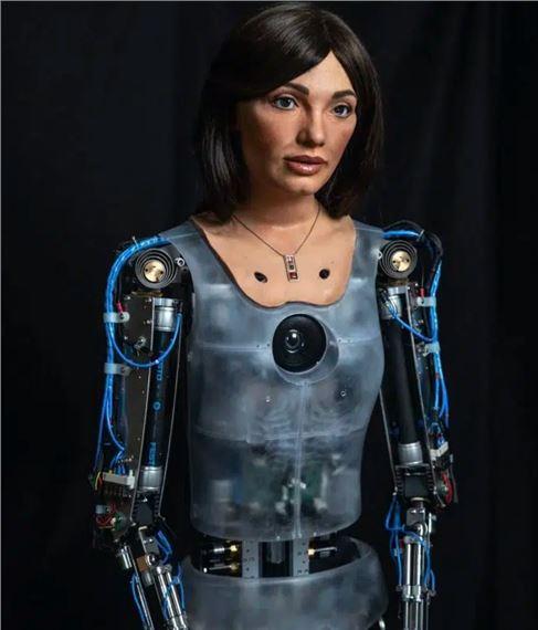 AI-DA Robot | Annka Kultys Gallery