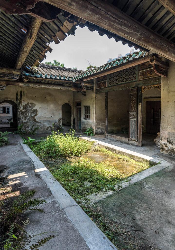 Abandoned Villages Of Hong Kong 瓦落叢生 Photo Book And Exhibition By Stefan Irvine | Blue Lotus Gallery